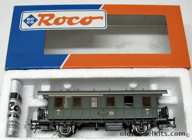 Roco HO Type Bar-24 2nd Class Passenger Coach DB 1.KL - HO Model Train, 44946 plastic model kit